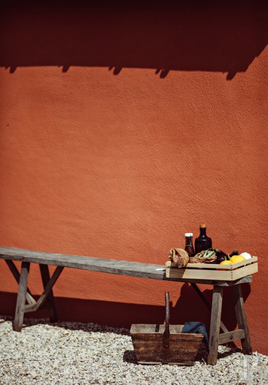 A country house rental for a year with access to the services and facilities of a large estate, an hour’s train ride from Paris in Touraine  - photo  n°2